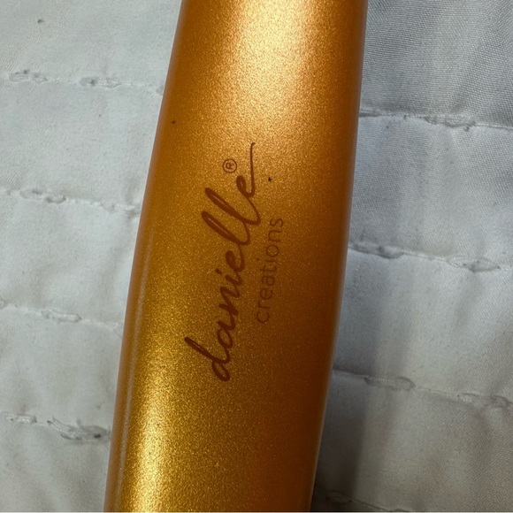 Lunata Vibrant Orange Hair Straightener On and Off Switch - Picture 9 of 12